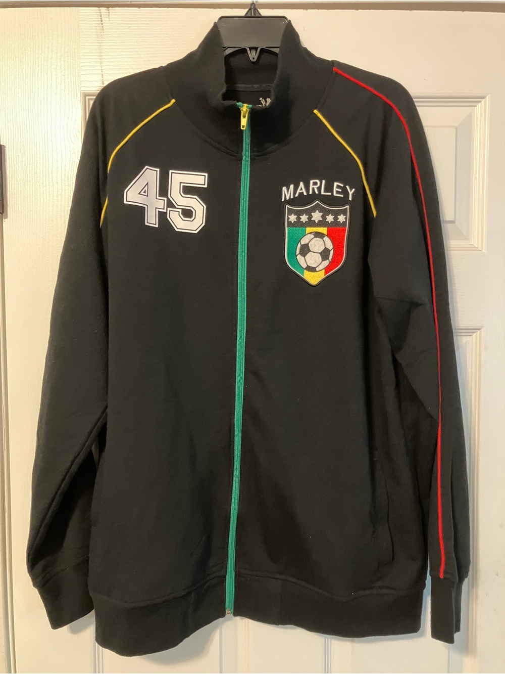 Marley 45 Soccer Ball Shield-Bob Marley Black Track Zip Up Jacket Size XL
